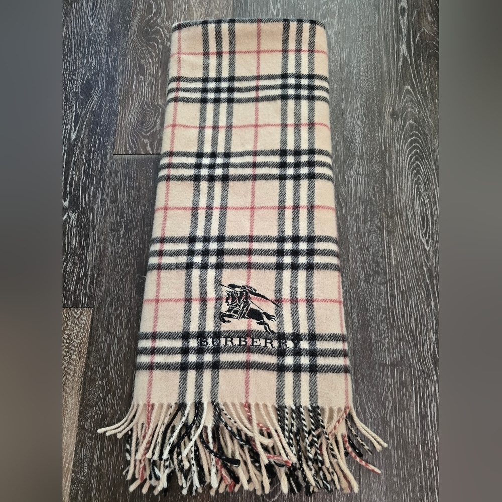 Burberry Classic Check Wool Scarf - Picture 2 of 7